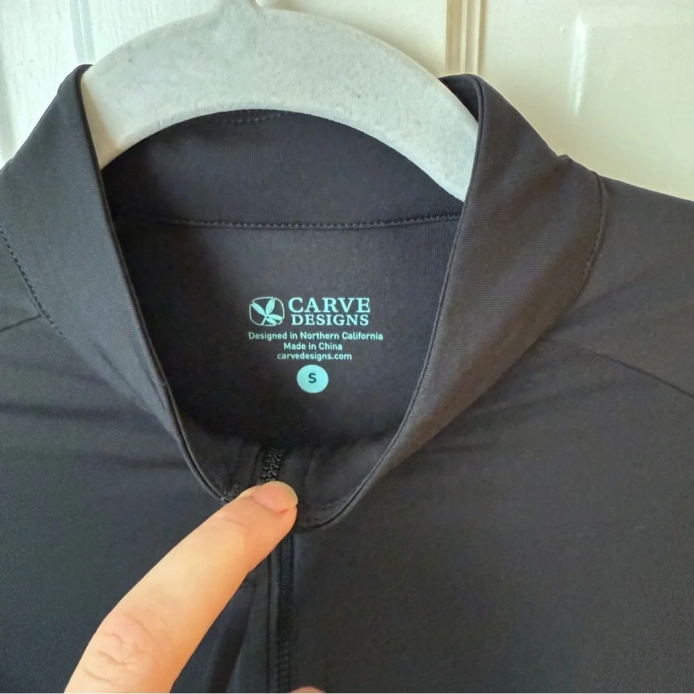Carve Designs Black Cruz Rashguard | Small - Picture 5 of 8